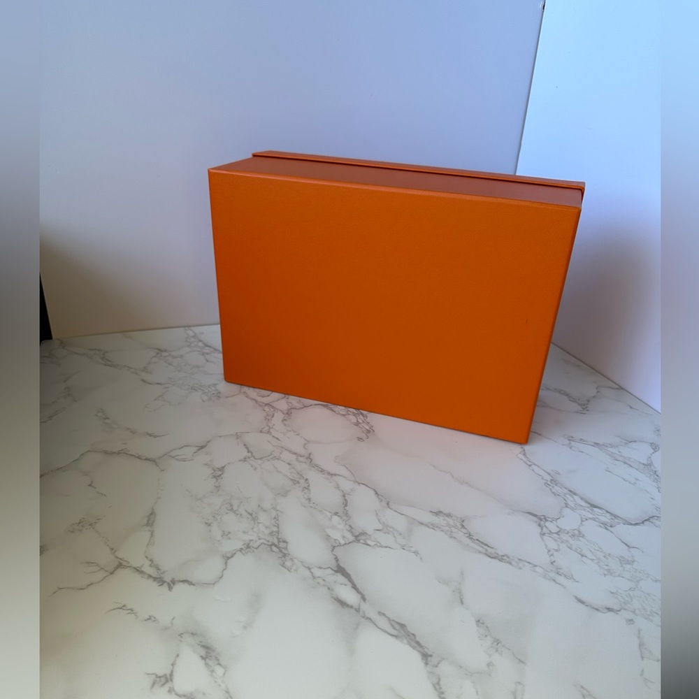Hermes Box - Picture 5 of 6